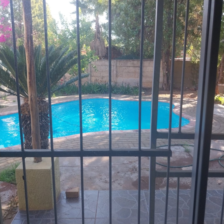 7 Bedroom Property for Sale in Carters Glen Northern Cape